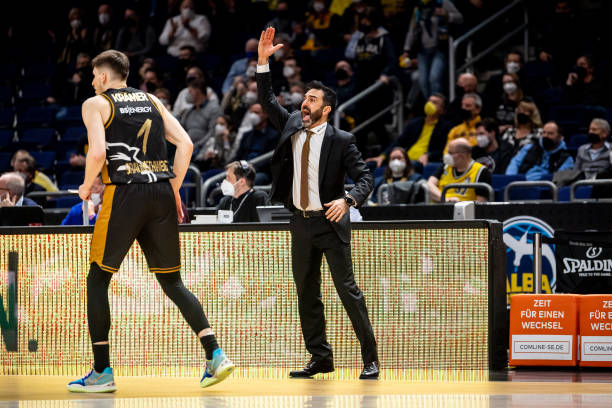 及关键时刻 及关键时刻