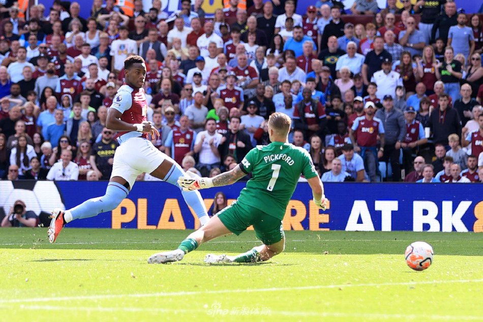 正跻身顶端 正跻身顶端