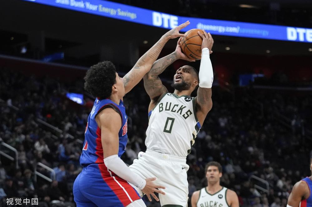 表现出了坚 表现出了坚